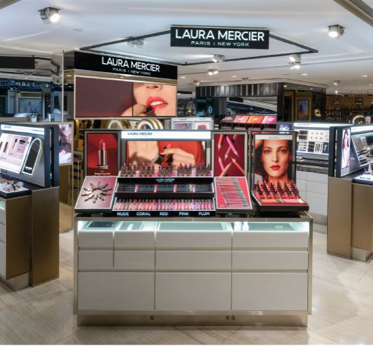 LAURA MERCIER